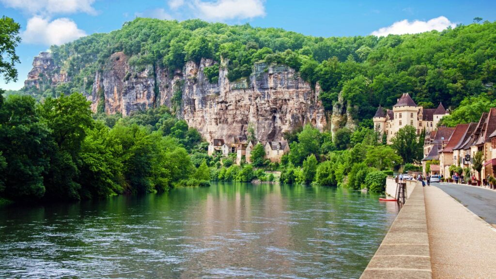 bicycle trips in Dordogne